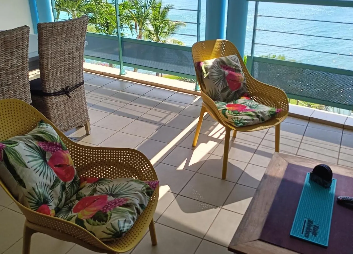 Appartement Les Pieds Dans L'Eau Dans Residence De Standing Le Diamant Martinique